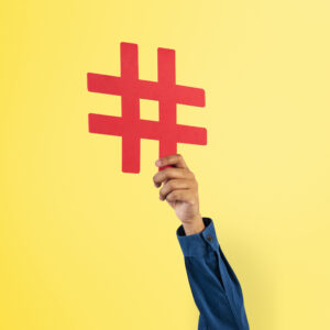 modelo masculino en Chaturbate usando hashtags